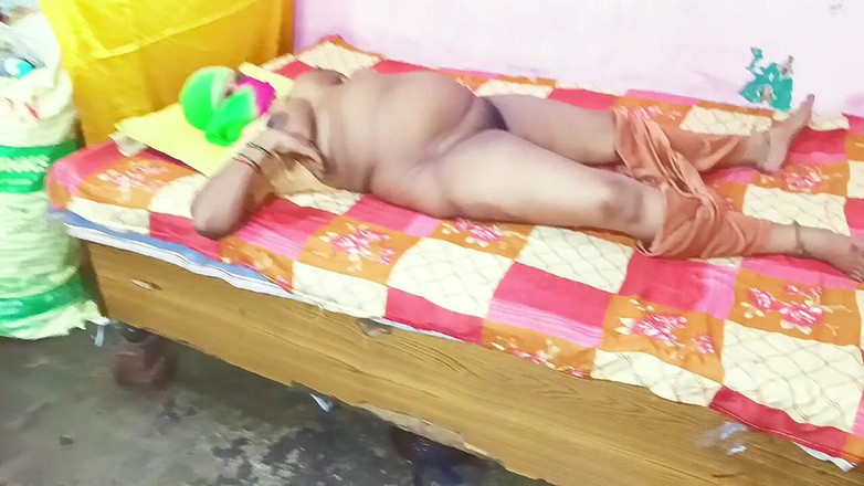 Priyabhabhi2011: Pepek Seperti Batang Besar