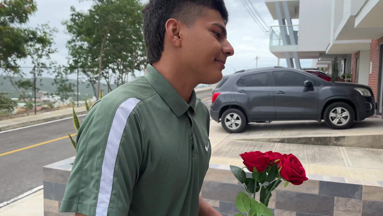 ManuelaAlvarez: I Bring Roses To My Sexy Latina Girlfriend And Take...