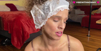 VibeWithMommy: Spit Nasty Asistentka miluje svého pána JOI Chci předvést některé...