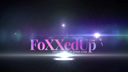 Jenna Foxx: Jenna Foxx zkouší svůj nový fialový vibrátor!