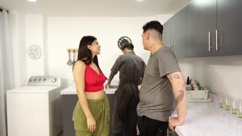Knock Knock Club: My Wife Got Stuck on the Washing Machine and the...