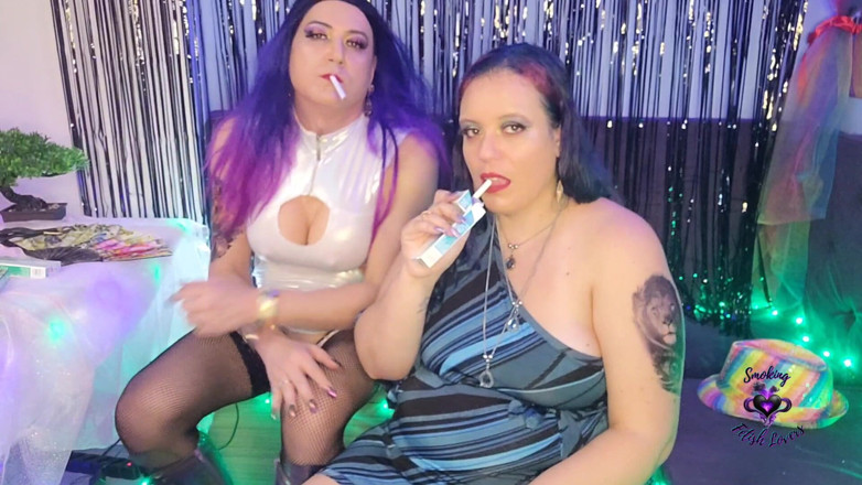 HollyCox: Merokok Misty120s dan Blowjob