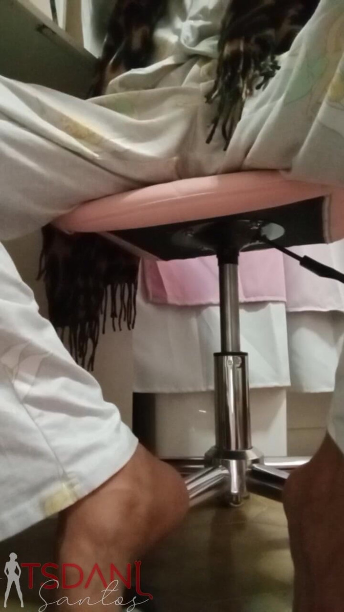 Tsdanisantos1: 彼女の超ホットフットフェチ