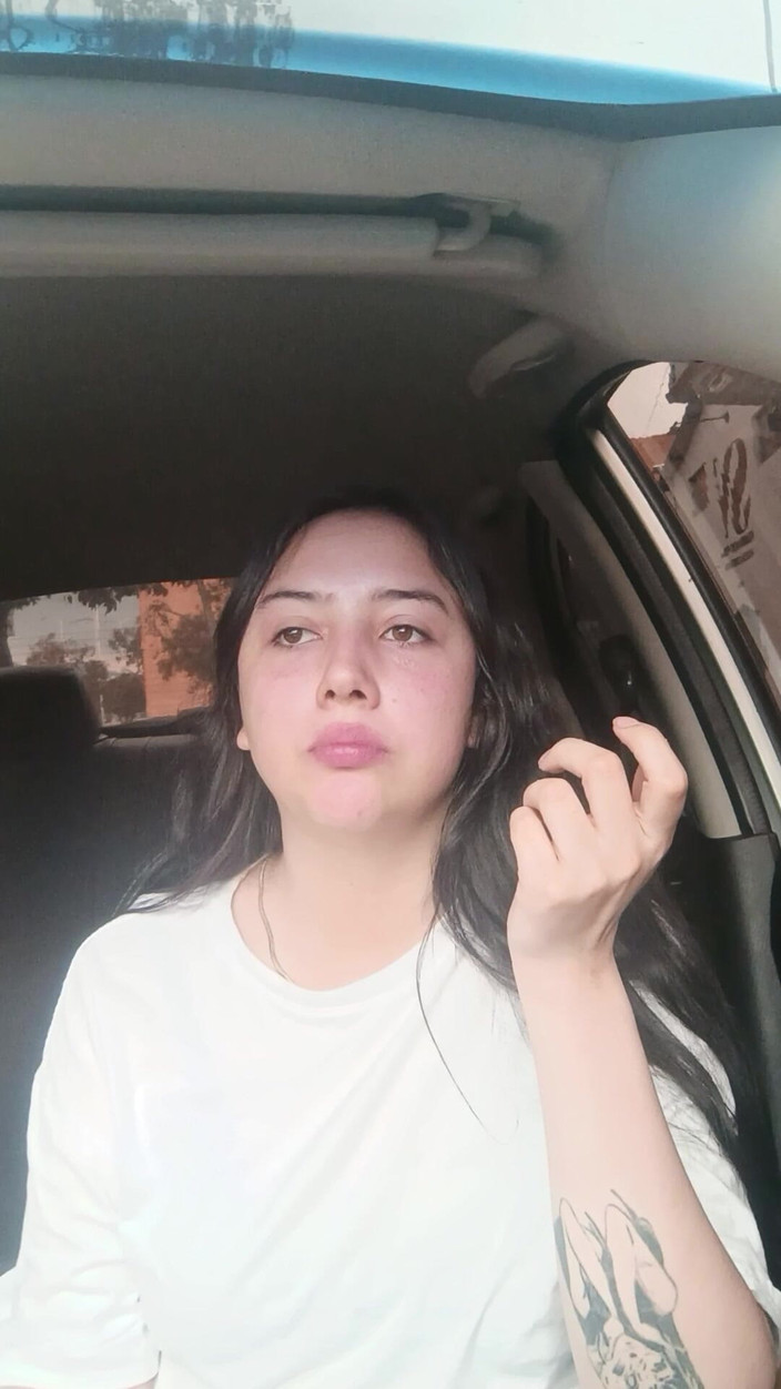 Golden domme: Lízání v autě