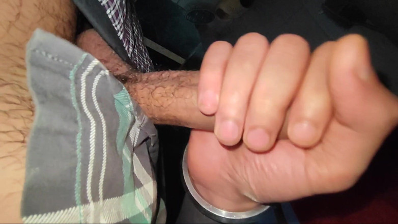 Dupdufyryrufggyu: ペニスをもっと速く動かした