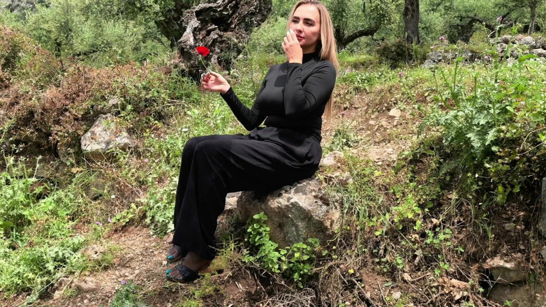 Goddess Lena: Birkenstock &amp; Nylons Outdoor