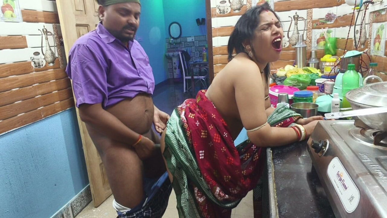 Sona bhabhi: Tatie tamoule sexy, romance torride et baise dans la cuisine !...
