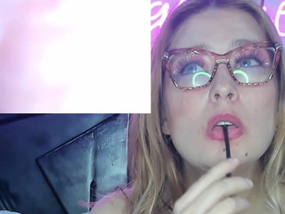 Angel eyes studio: Kamera uvnitř mě !! Spolkla jsem 20 velkých gummy hadů Bez ruky !!