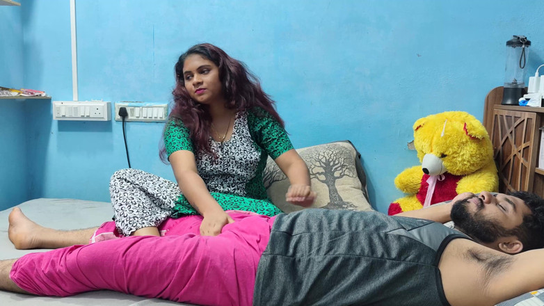 Vaishnavysharunraj: Indiana esposa massagem no pênis para marido quente pemnis massagem