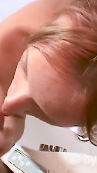 Gangbang z Teengirl Petty