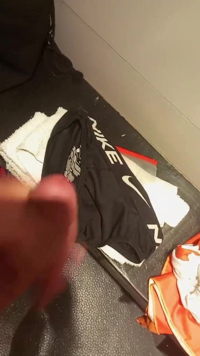 A Fan Bought My Underwear with Cum! (Leo Bulgari - my sexy curious cam!!!) A Fan Bought My Underwear with Cum! (Leo Bulgari - my sexy curious cam!!!)