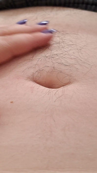 Adora La Mia Bella Donna Pelosa Bellybutton