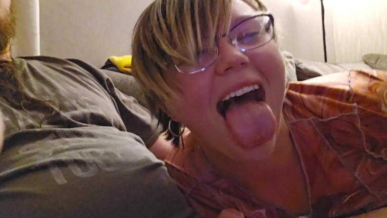 Funhousewife69: Appuntamento notte ora è il momento per il mio dessert boccone...