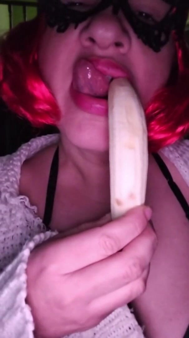 My sexy MILFS: La mia cugina con il seno e le banane