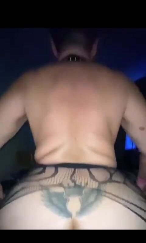 KarmenMilf: Pantat montok lagi asik dudukin kontol