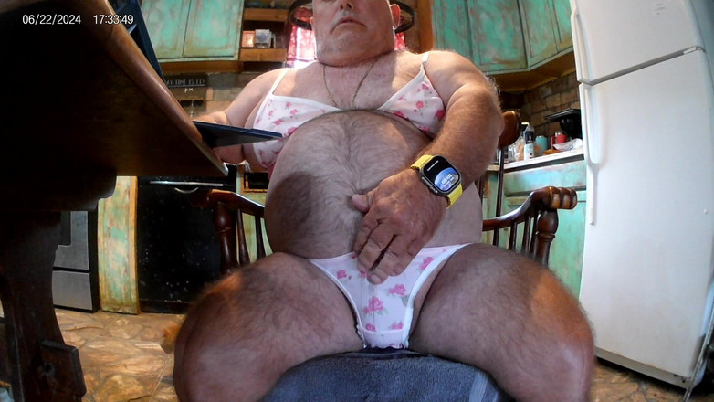 Mark Fletcher: Jerking off Wearing My Girlfriends Bra and Panties