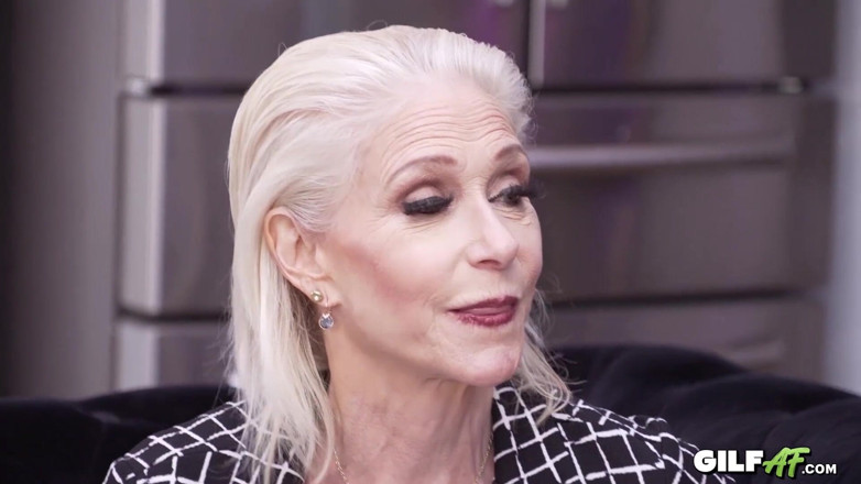 Gilf AF: Oma wird gefickt