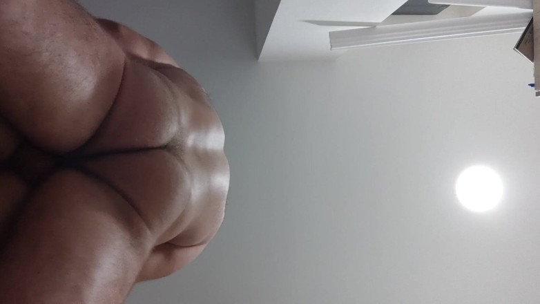 RomanticThuG: Creampie a pecorina mentre lei urla
