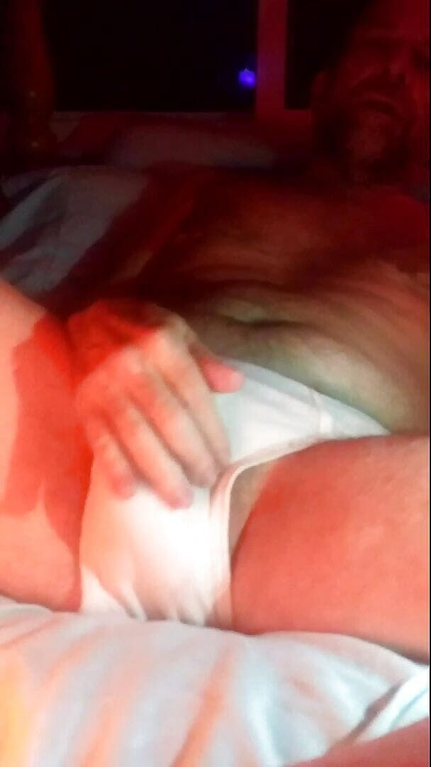 Hairyartist: Setkání na dovolené s chlupatou ženou Willou