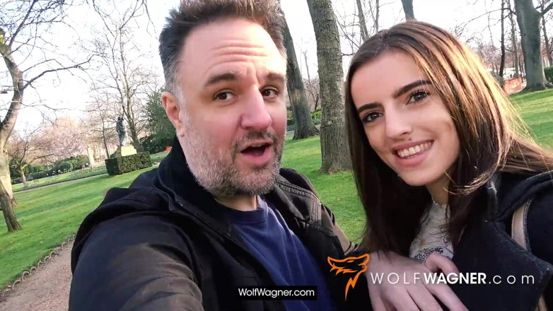 Wolf Wagner Com: फ्रेंच कमसिन गांड चुदाई - मोटी Cel काले बाल वाली प्यारी खूबसूरत बिस्कुट के साथ चुदाई करती है - WolfWagner