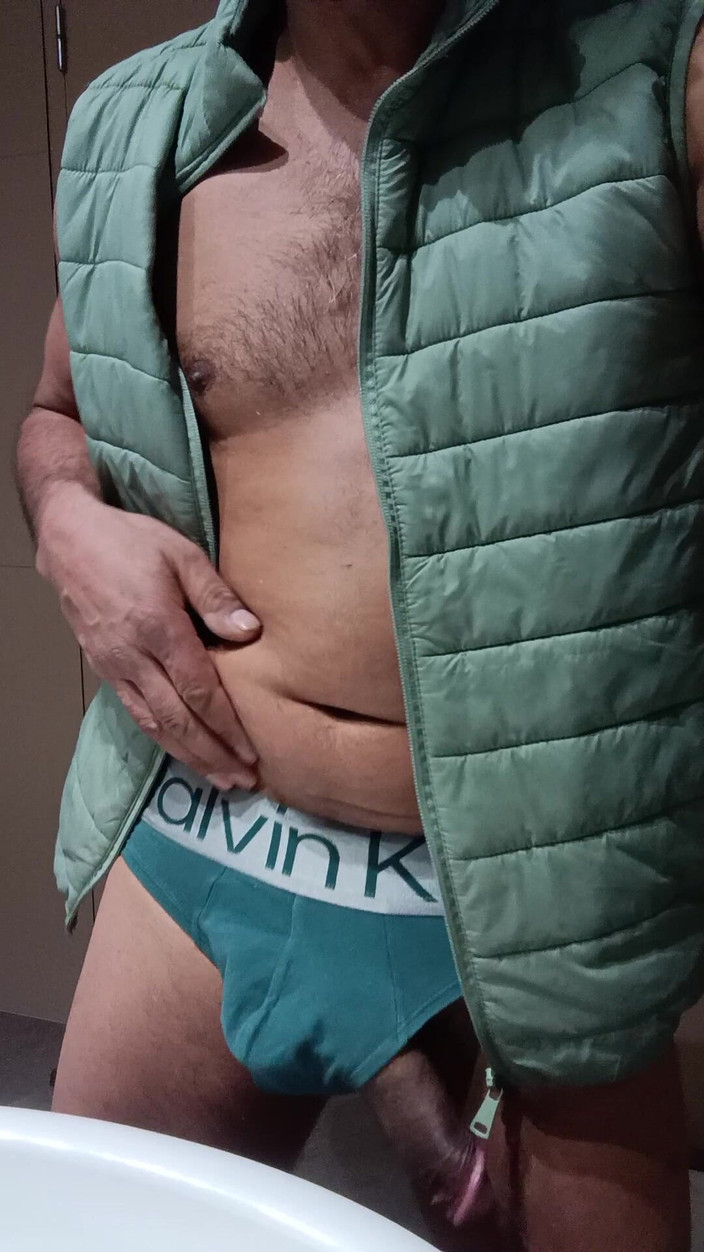 Boy top Amador: Після роботи дуже приємна ванна