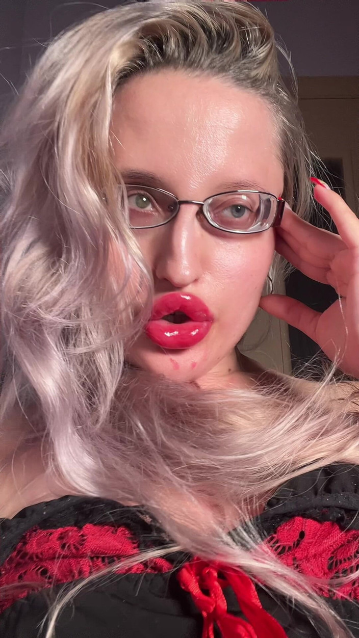 FinDom Goaldigger: Tussi, große lippen, blowjob, wichsanleitung, augenbrille
