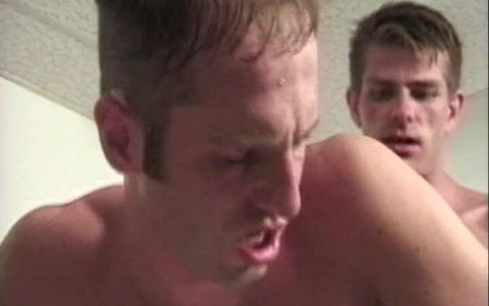 Gay 90's Vintage Porn: 흑인 대물 자지에게 따먹히는 거유 밀프
