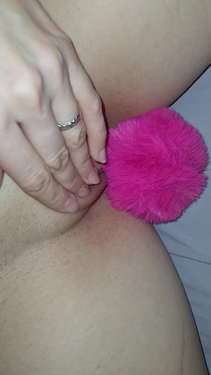 Ana Liz: 갓 면도한 보지...