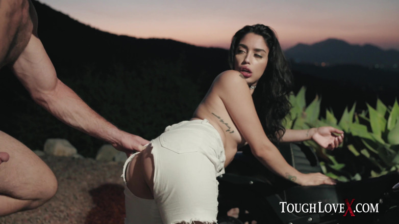 ToughLoveX: TOUGHLOVEX Penetrating sunset with Vanessa Sky