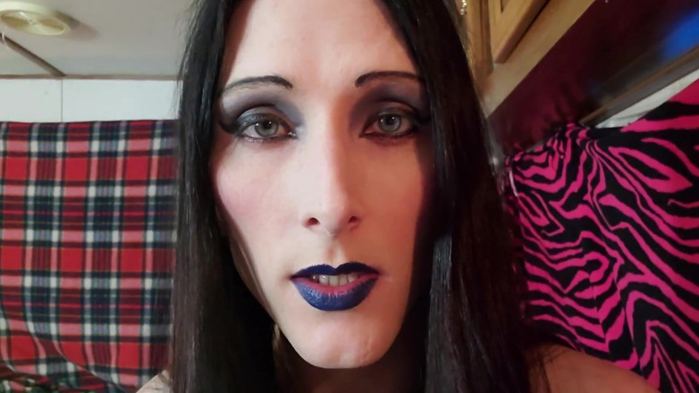 Ivyrose499: Jiran Gothy Trans panas menjemput awak ke atas, kemudian membuatkan...