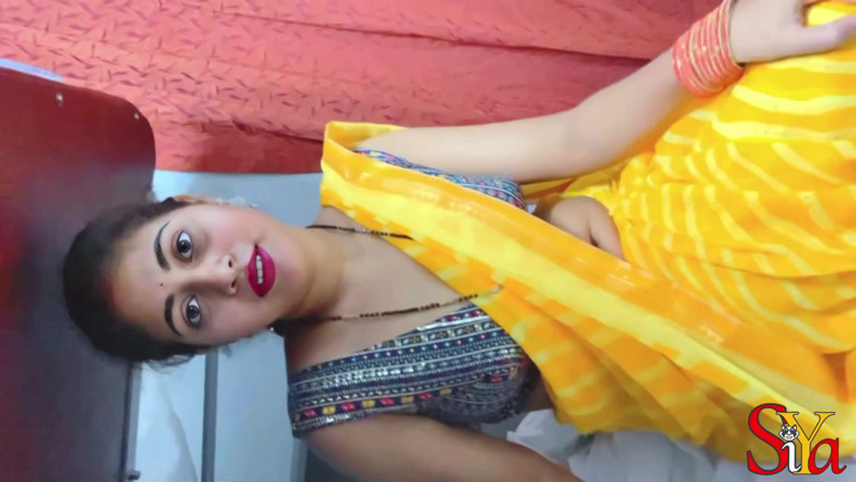 Vicky Siya: Siya siya si kakak ipar india lagi bulan madu di...
