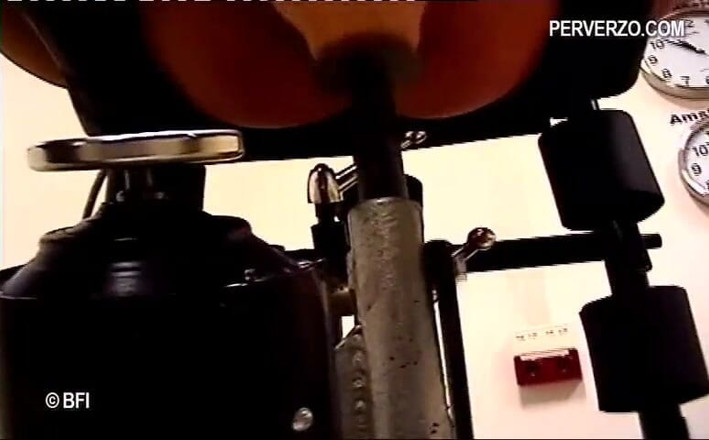 Fuck machine fun: Gry maszynowe dildo 2 sceny w 1