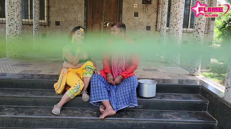 DesiHeat Studio: Desi dhoodhwali house ownar ile sert seks