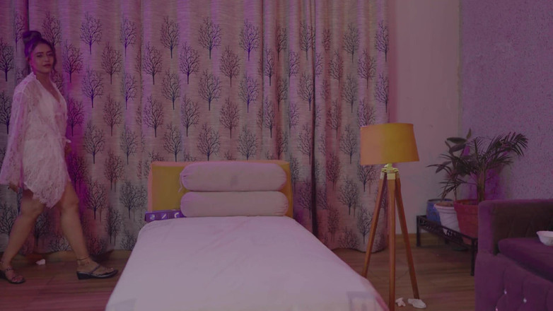 Triflicks: Pallavi zelfmasturbatie met dildo