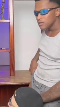 Pelacur dengan cuckold melihat segalanya