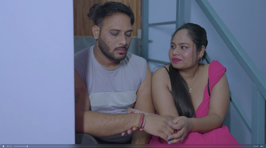 Indian Beautiful Bhabhi Had Sex with Her Neighbor (Dosttana)