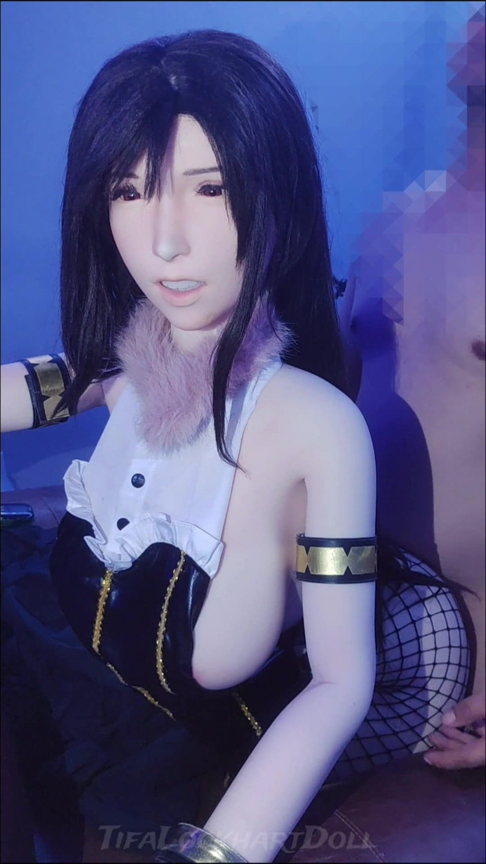 Tifa Lockhart doll: 애널을 따먹히는 거유 밀프 티파의 당신을 위해 윙윙 거리는!