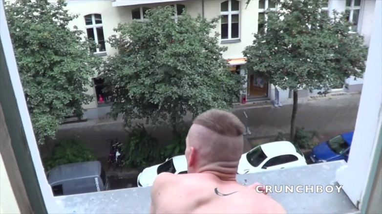 BAREBACK FUCK CLUB: Slampa knullad barbacka i sneaker a av Leon XXL