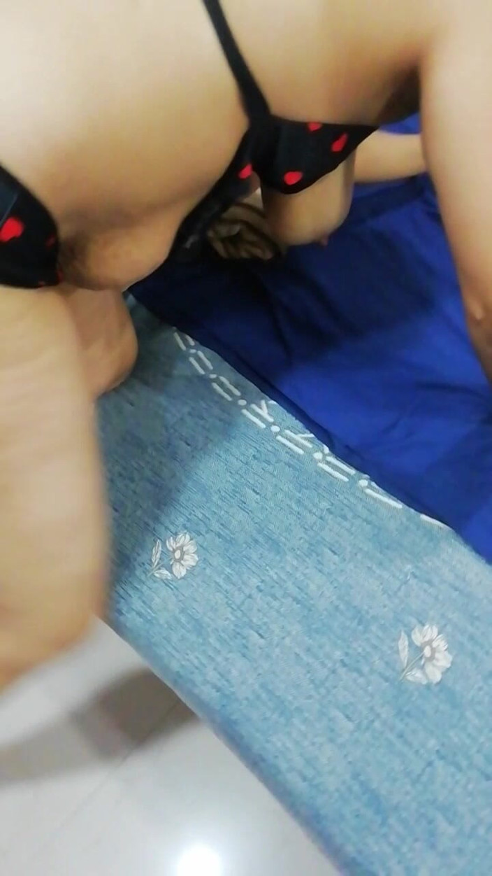 Simran: नई अधोवस्त्र