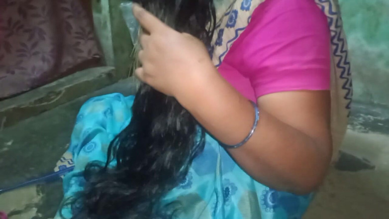 Priyanka314: Tante seksi india dengan pantat bahenol lagi asik ngentot