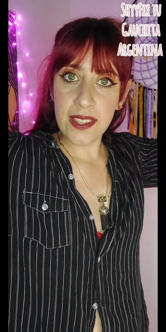 Tu Gauchita Argentina: Shyyfxx Kawan Baik Anda Mencuba Pakaian Dalam Dan Meminta Pendapat...