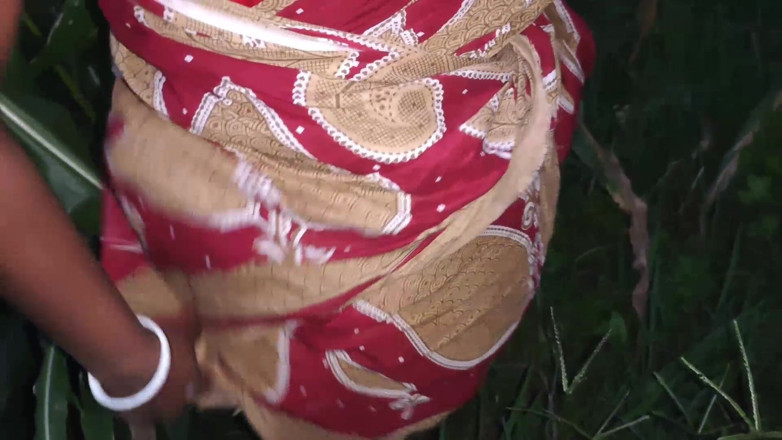 Mona sexy: Ma bhabhi ji dans la nature