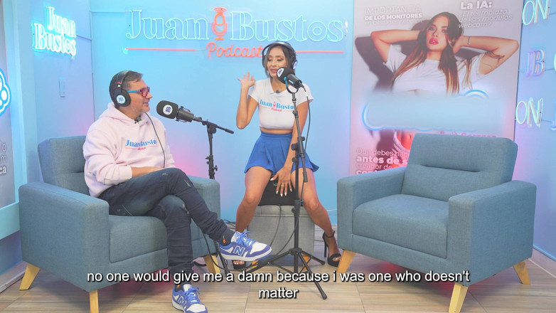 JuanBustos: Gigidamessco si cewek kelaiman ini dientot habis-habisan sampai mengerang keenakan!