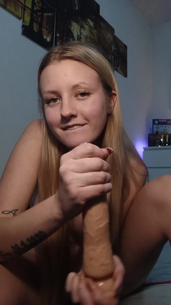 Miley Grey: Jerk off Your Dick - Czech Language JOI