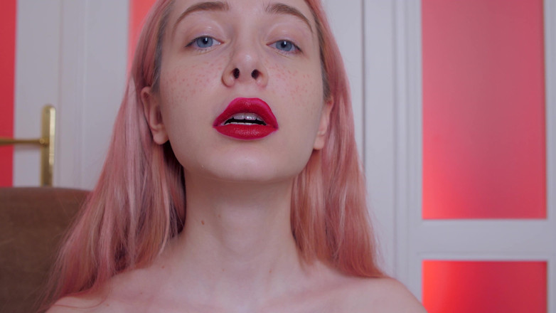 Loly Nebel Studio: Uctívej můj obličej, drobná hračka