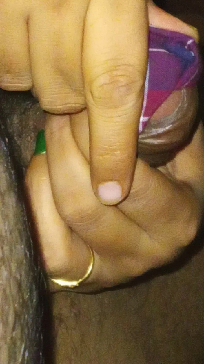 RushiTripathi2025: Video closeup lagi asik nyepong kontol dengan perlahan