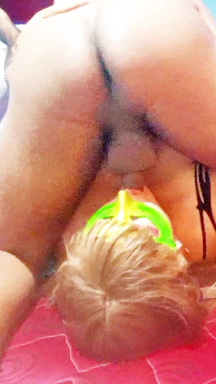 Sofixxx: Consoladores y chorros: este era el fin de semana con...