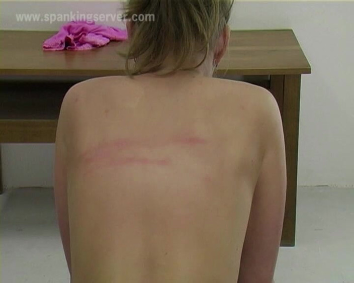 Spanking Server: Mia Bb Cambuk Klasik0991