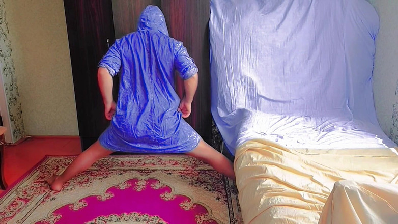 Kitty_Cross: Roztomilá Sissy jemně štětí dlouhou pastelovou paruku