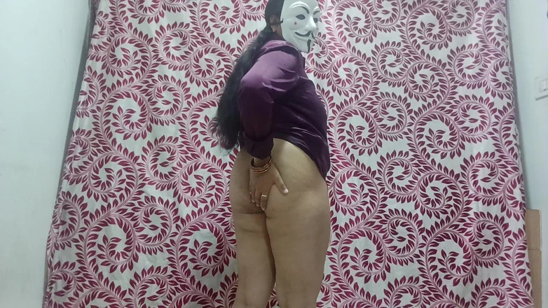 Muruga: Desi Stepaunty Showing Down No Pante Enjoy the Day